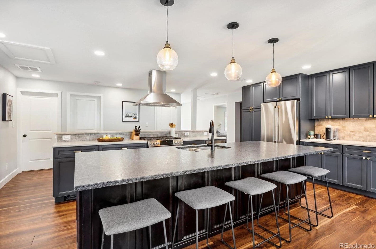 6080 Carr St, Arvada CO  80004-5406 exterior