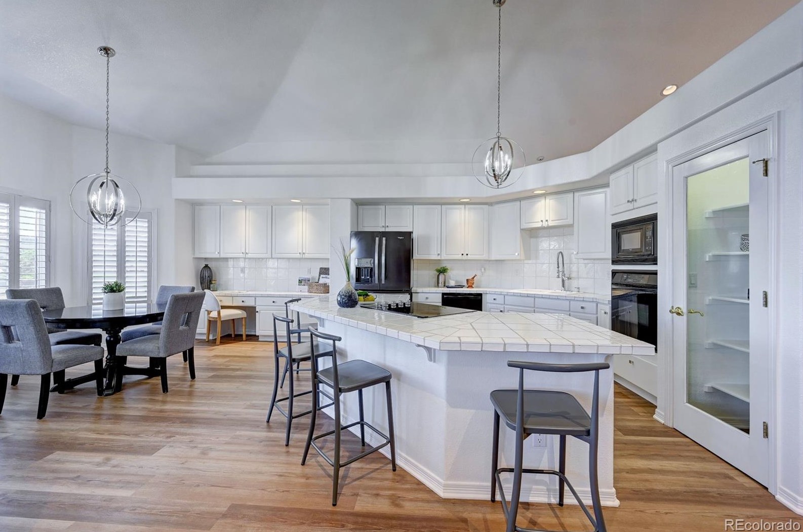 9541 Aspen Hl Cir, Littleton CO 80124-5493 exterior