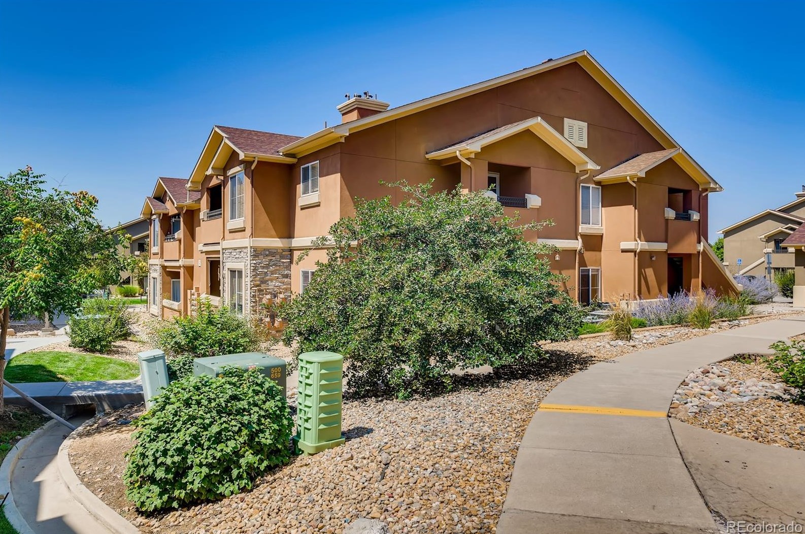 4502 Copeland Loop, Littleton CO 80126-7454 exterior