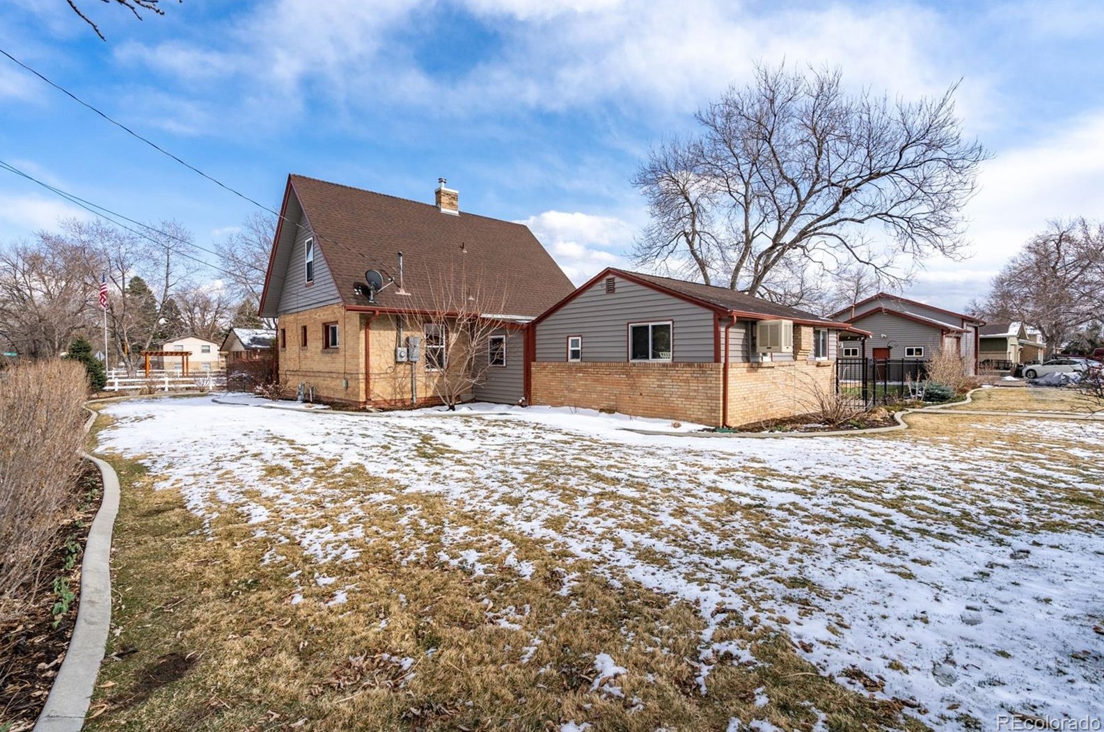 5198 Arbutus St, Arvada CO  80002-1719 exterior