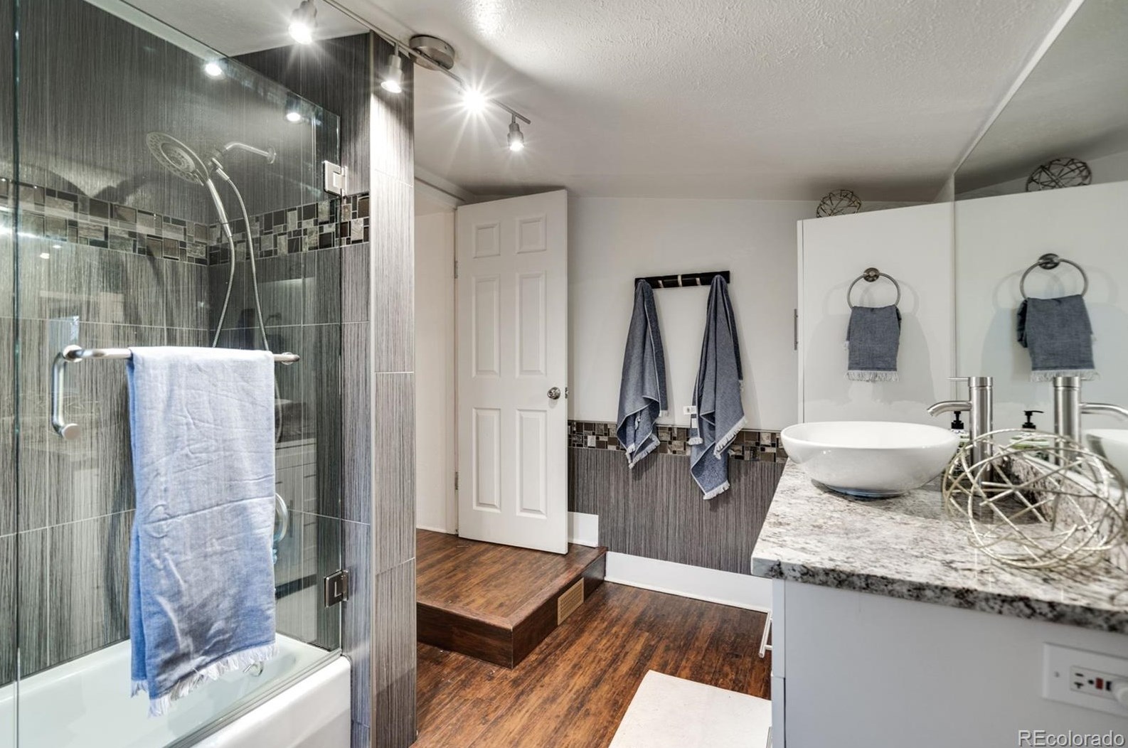 5198 Arbutus St, Arvada CO  80002-1719 exterior