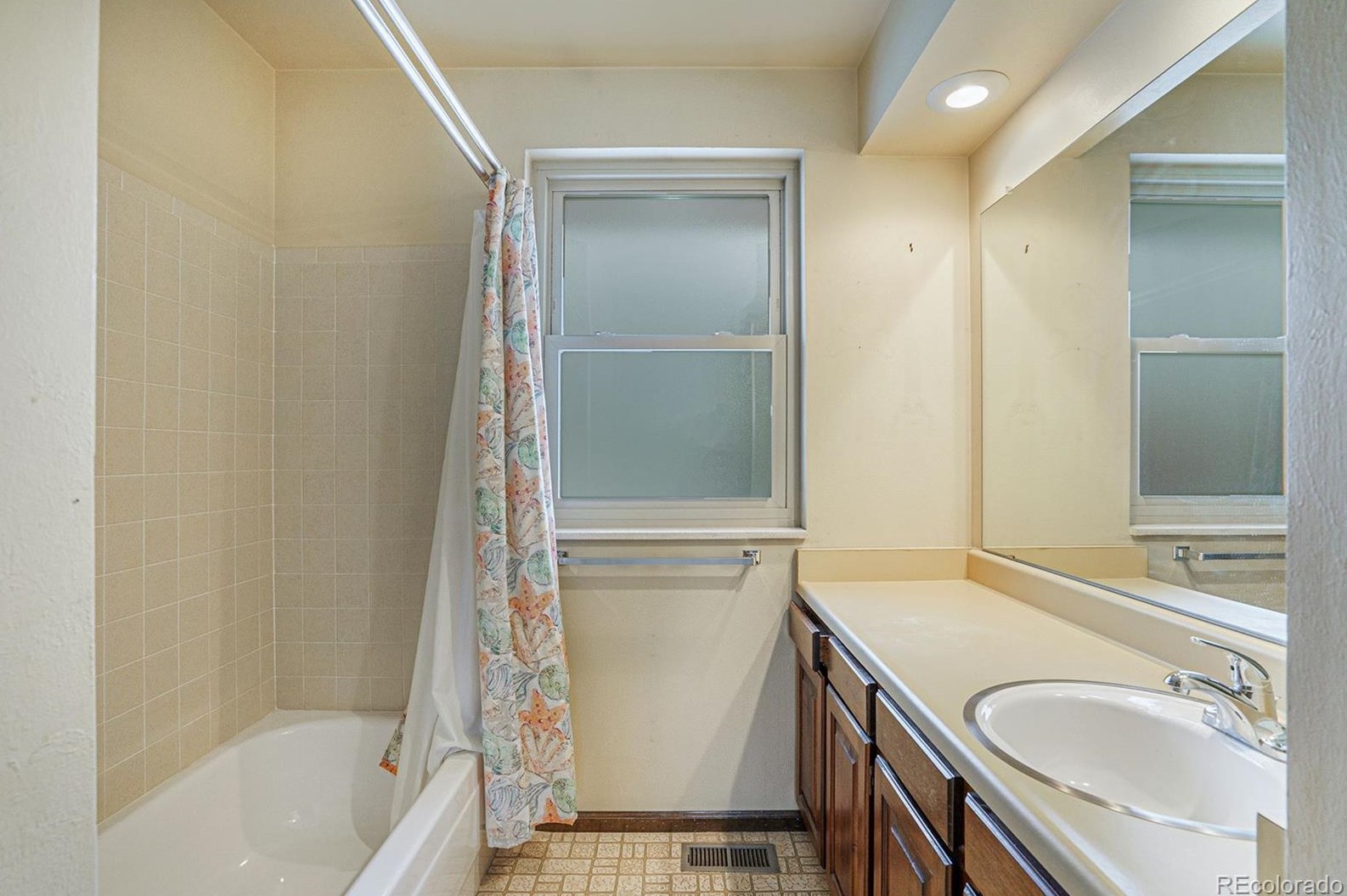 7643 Owens St, Arvada CO  80005-3440 exterior