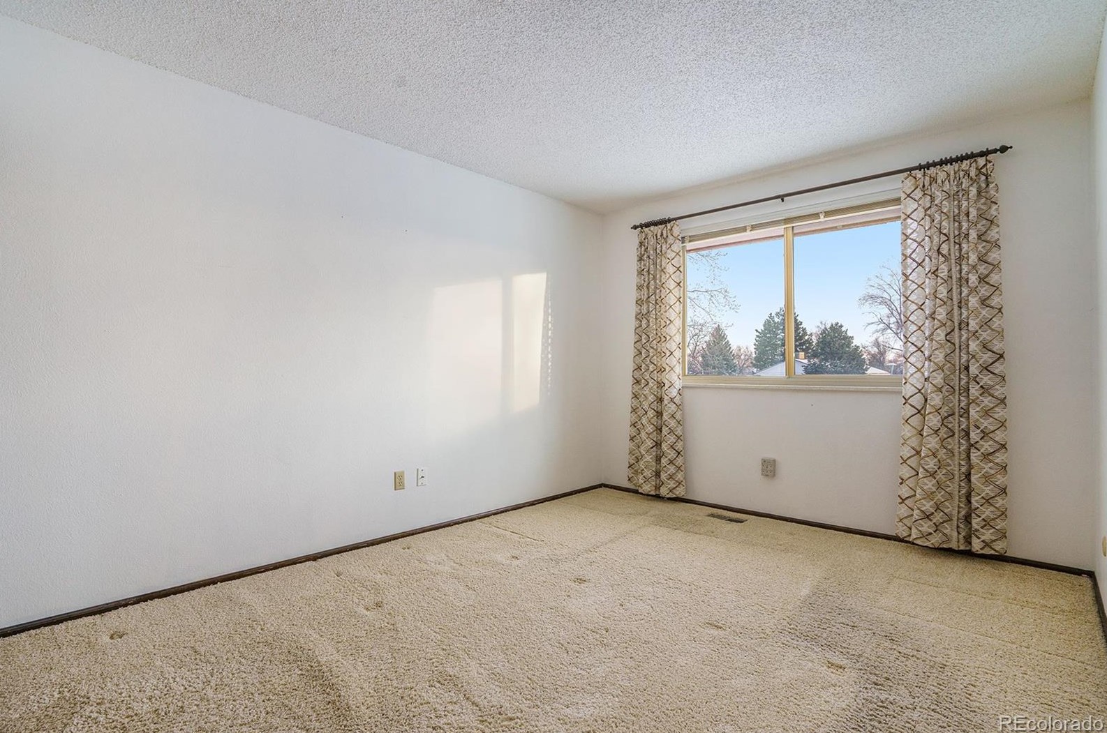 7643 Owens St, Arvada CO  80005-3440 exterior