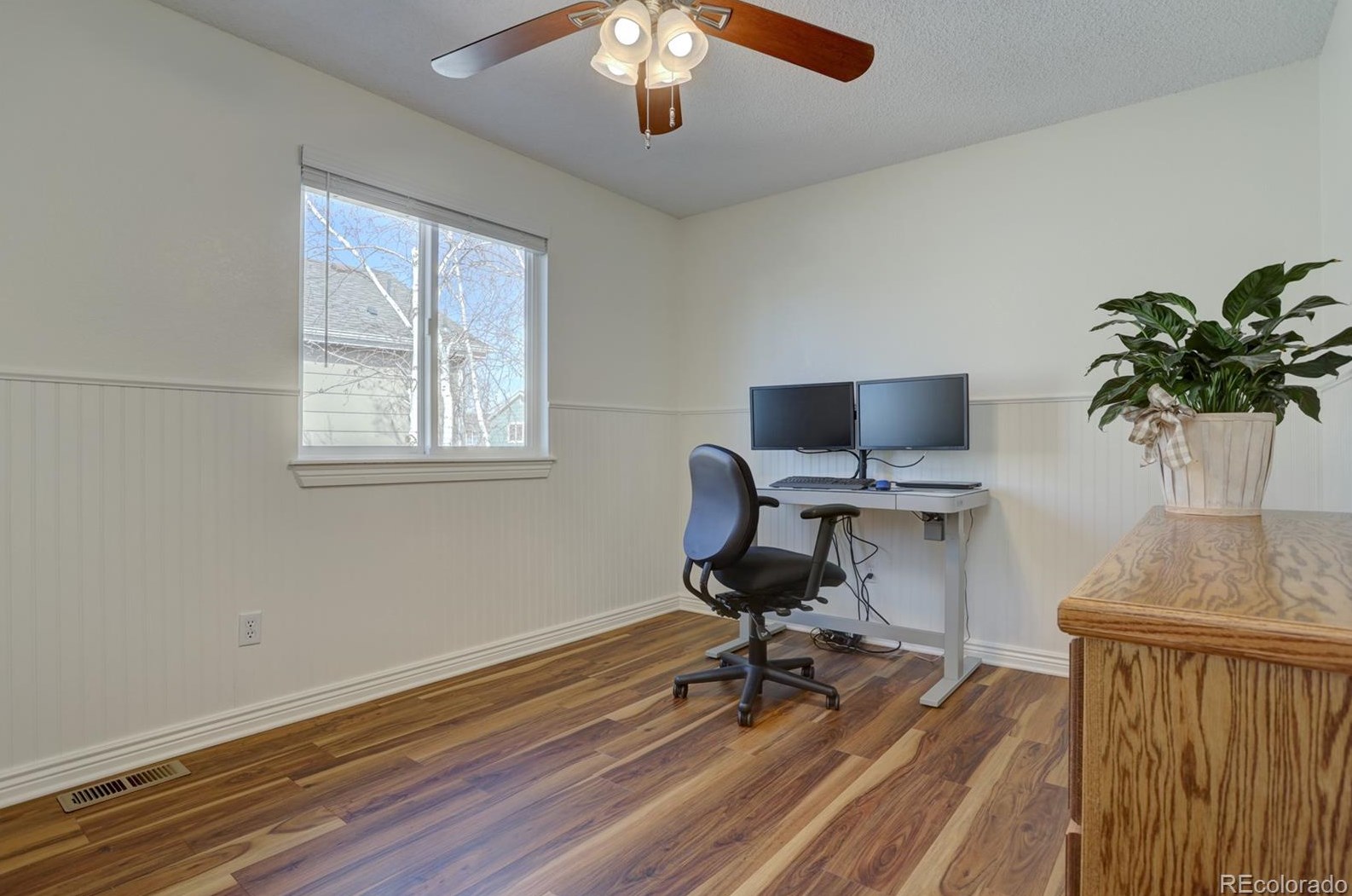 8711 Redwing Ave, Littleton CO  80126-5248 exterior