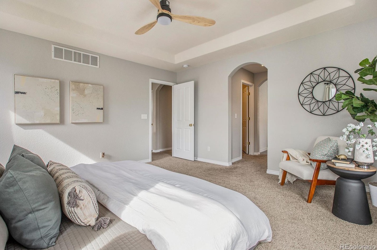 10588 Wildhurst Cir, Littleton CO  80126-7518 exterior