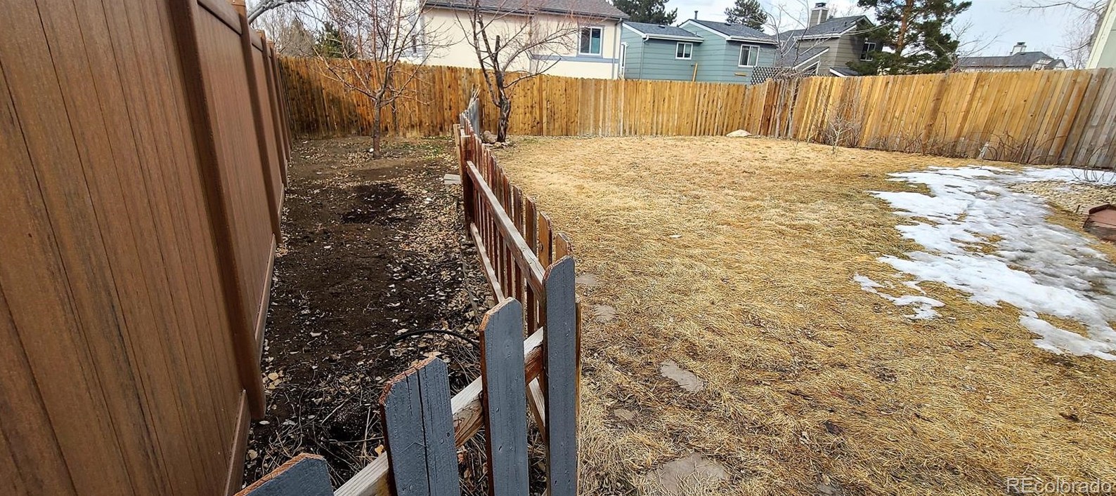 13195 Cross Ln, Littleton CO 80127-2134 exterior