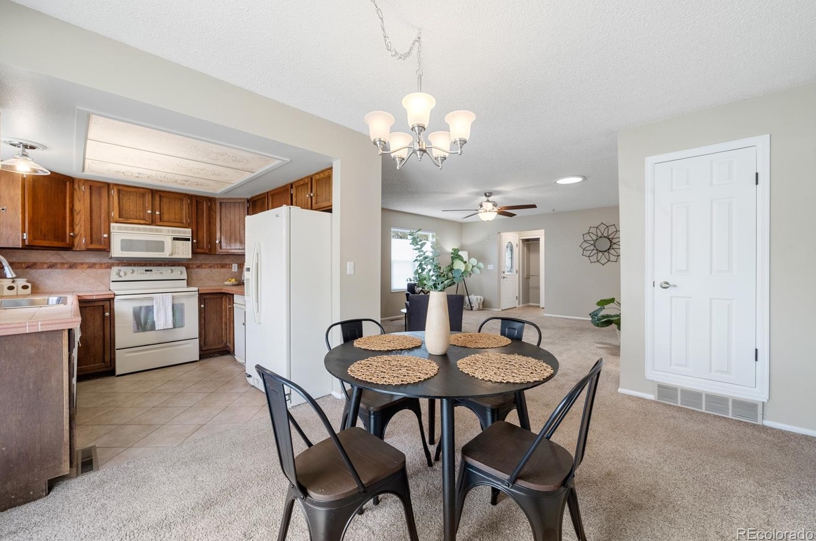 2047 Academy Blvd, Colorado Springs CO 80909-1505 exterior