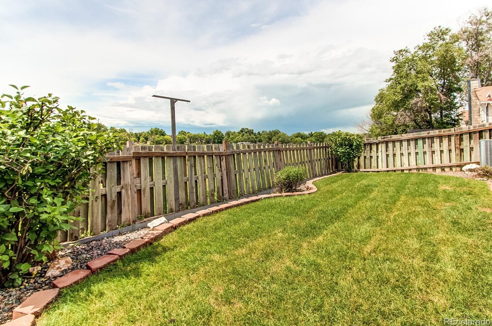 5650 71st Ave, Arvada CO  80003-3801 exterior