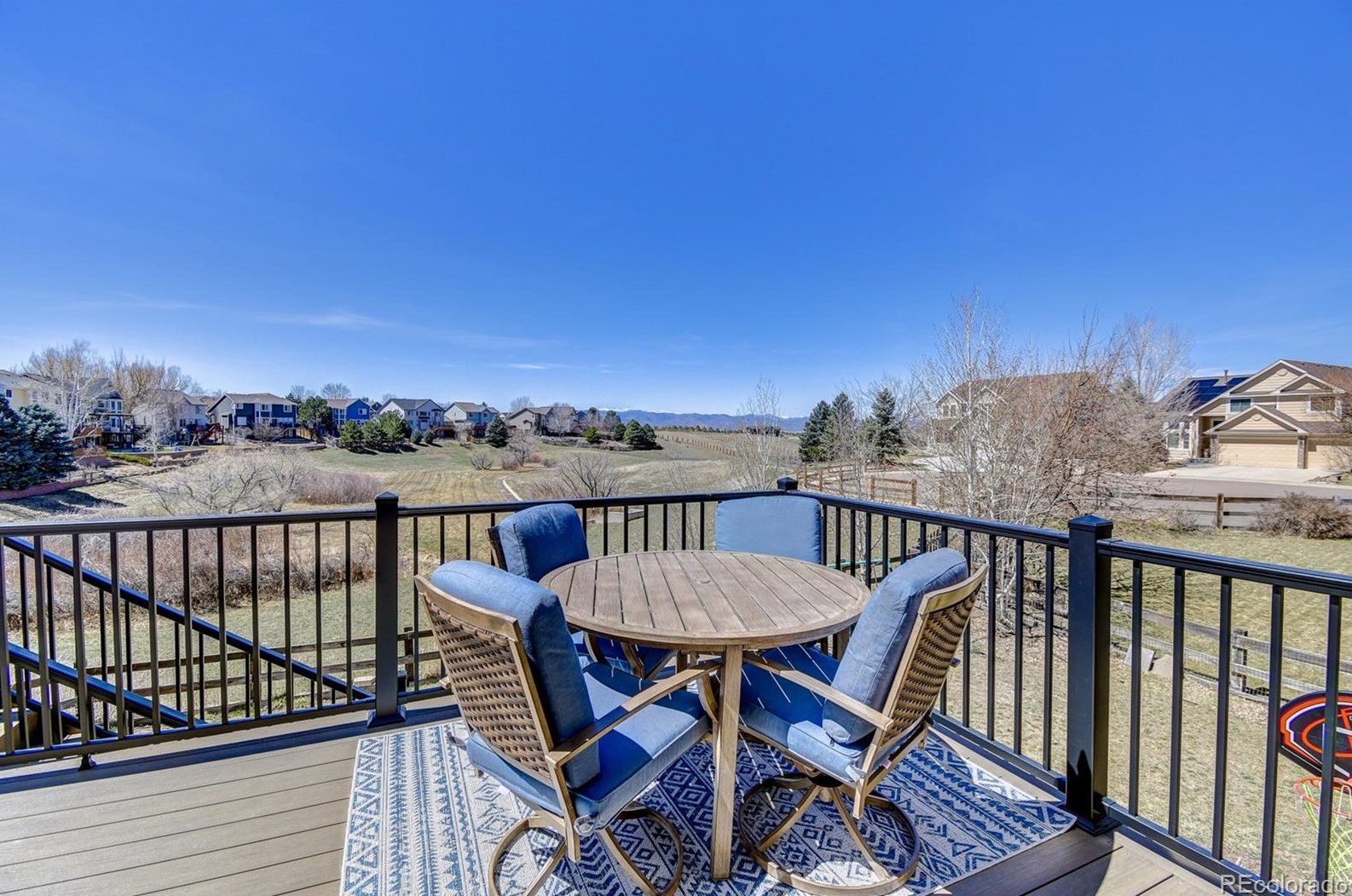 4377 Bobolink Dr, Castle Rock CO  80109-7874 exterior