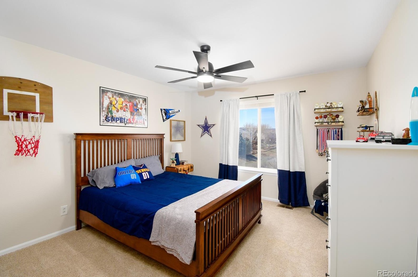 4377 Bobolink Dr, Castle Rock CO  80109-7874 exterior