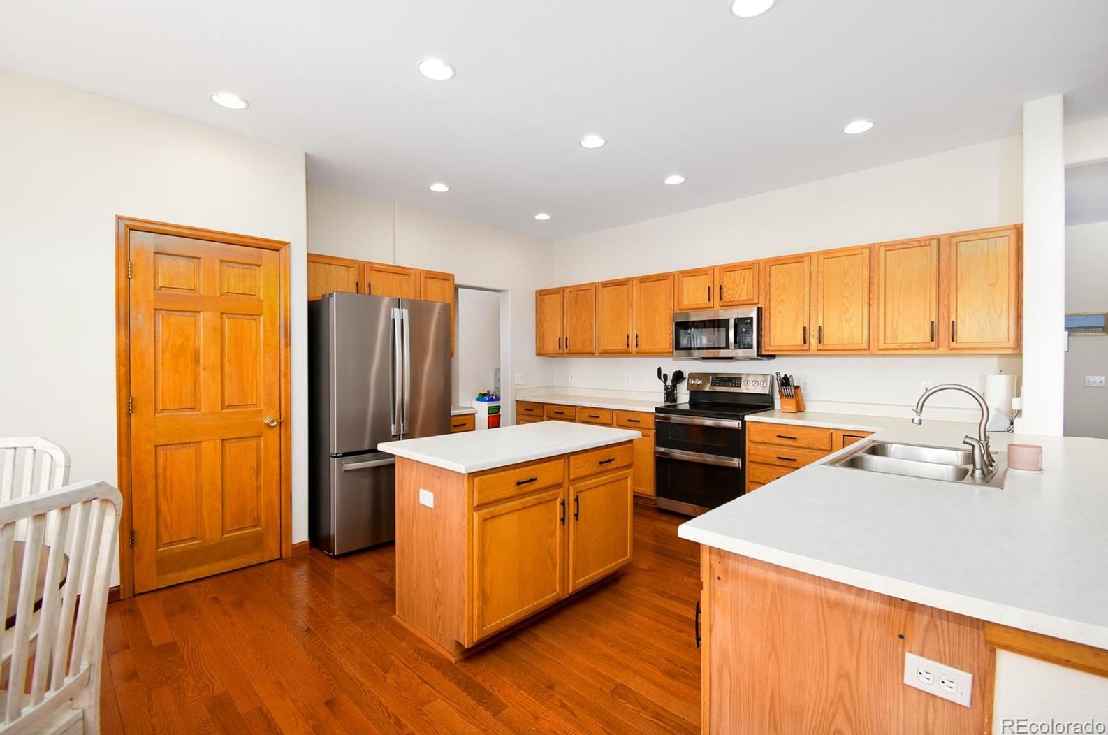 4377 Bobolink Dr, Castle Rock CO  80109-7874 exterior