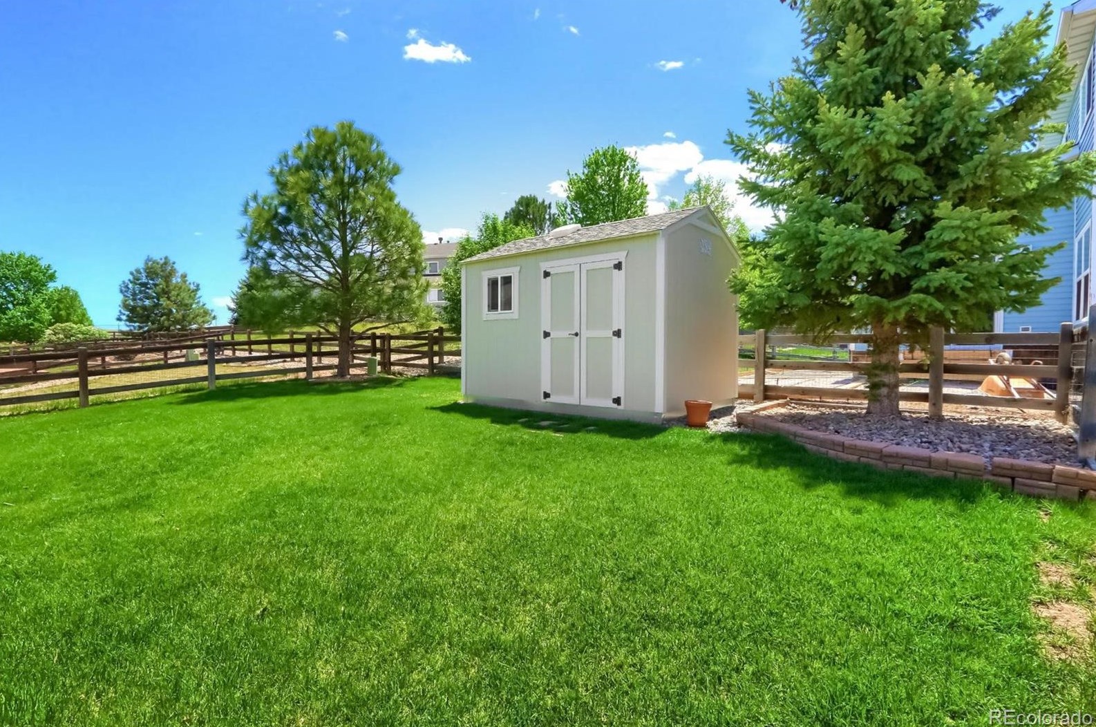 7690 Mule Deer Pl, Littleton CO 80125-8865 exterior