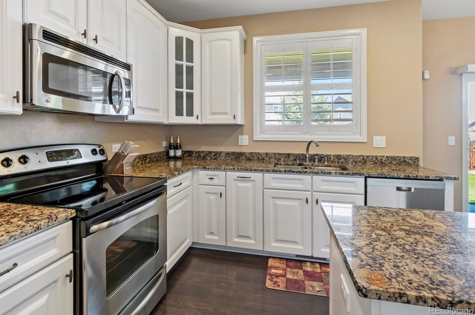 8081 Sabino Ln, Castle Rock CO  80108-9503 exterior