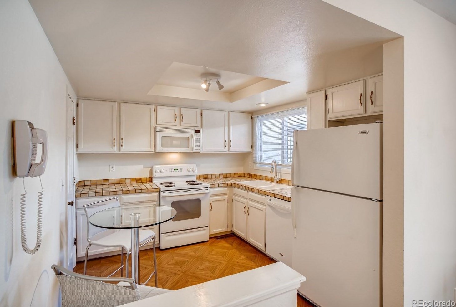 7700 Cove Cir, Littleton CO 80122-3355 exterior