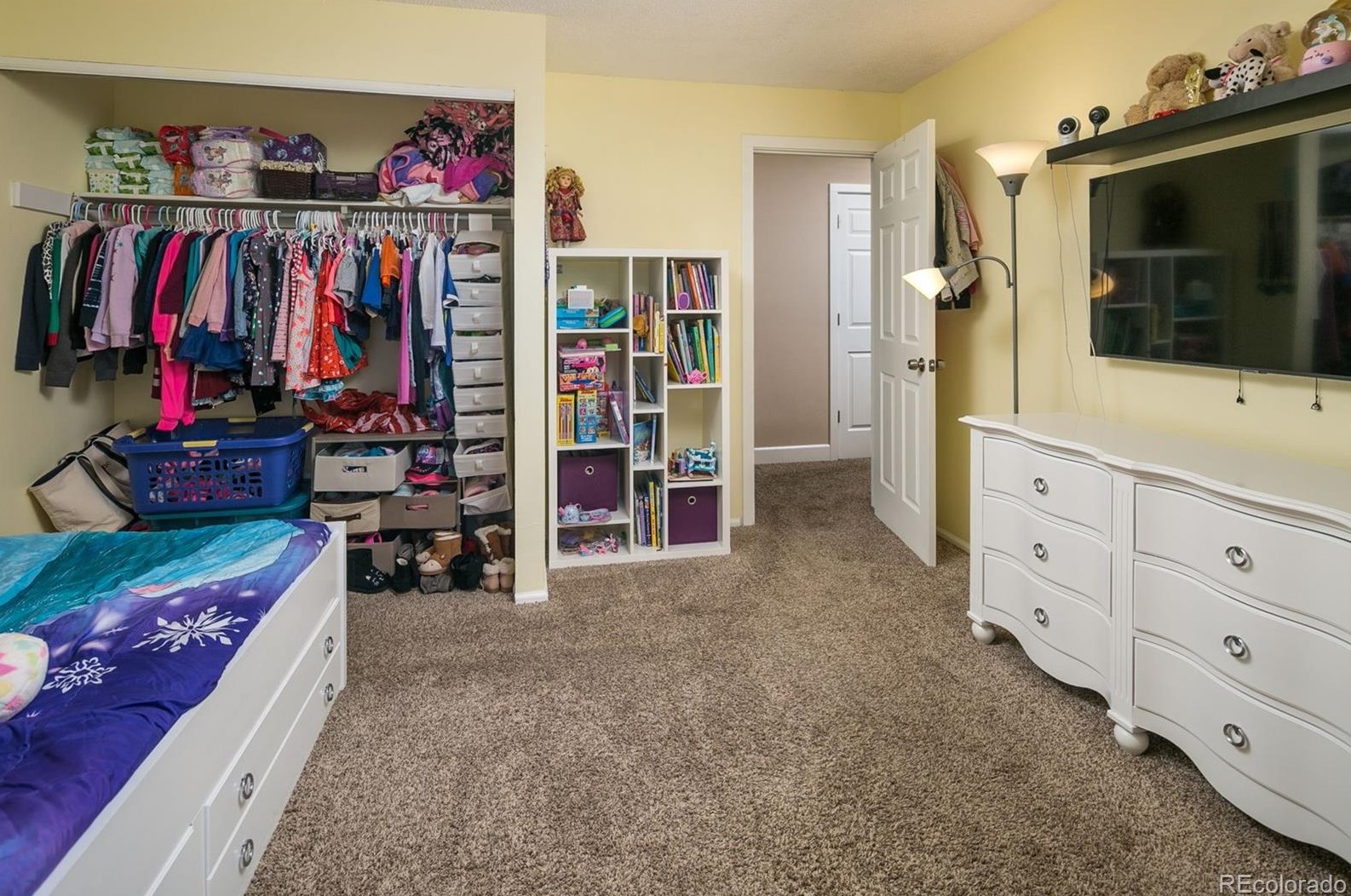 438 Jamison Ave, Littleton CO 80122-2828 exterior