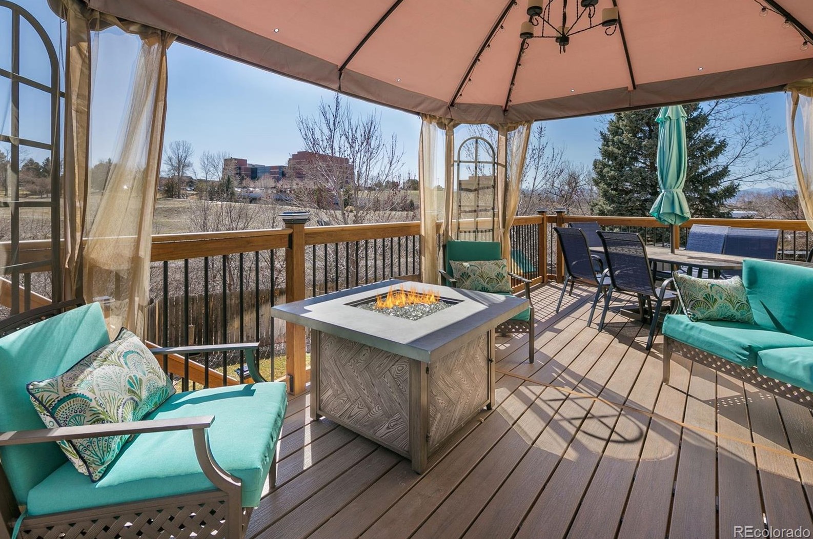 438 Jamison Ave, Littleton CO 80122-2828 exterior