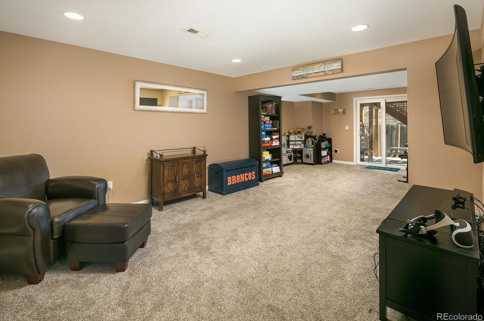 438 Jamison Ave, Littleton CO 80122-2828 exterior