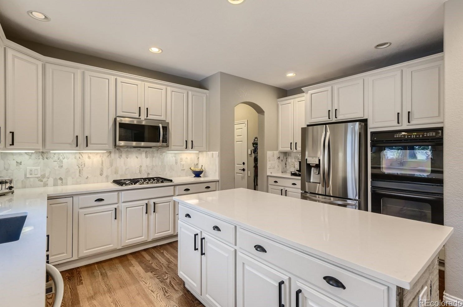 7482 Lewis Ct, Littleton CO 80127-4279 exterior