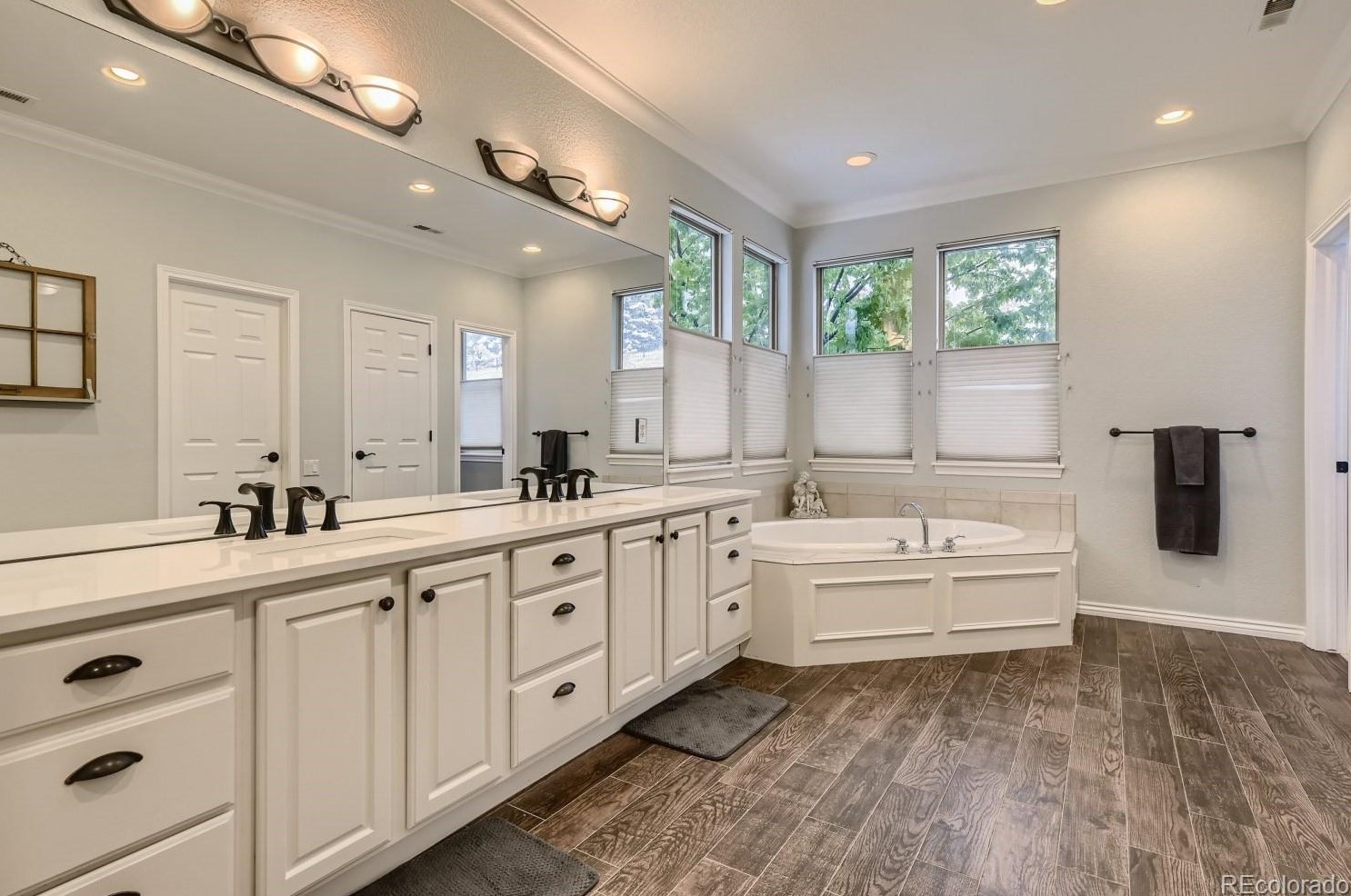 7482 Lewis Ct, Littleton CO 80127-4279 exterior