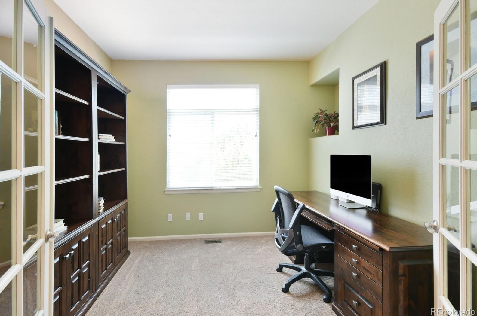 7045 Pike Ct, Arvada CO  80007-7096 exterior