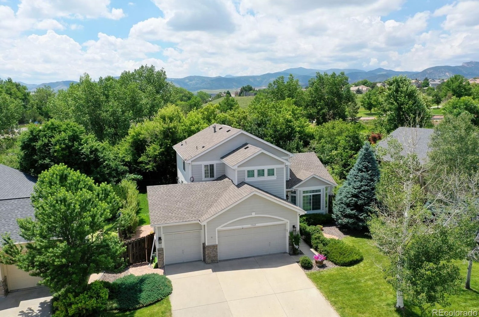 7045 Pike Ct, Arvada CO  80007-7096 exterior