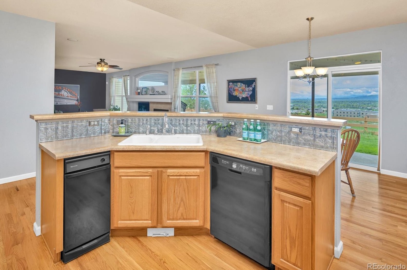 8321 Arbutus St, Arvada CO  80005-5808 exterior