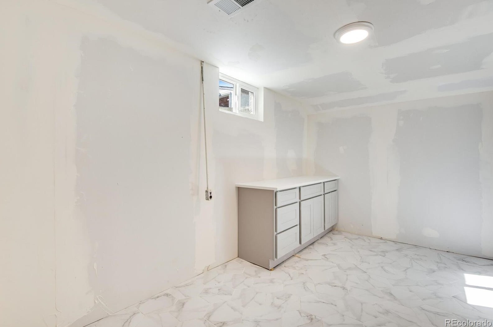 6065 Bannock St, Littleton CO  80120-2848 exterior