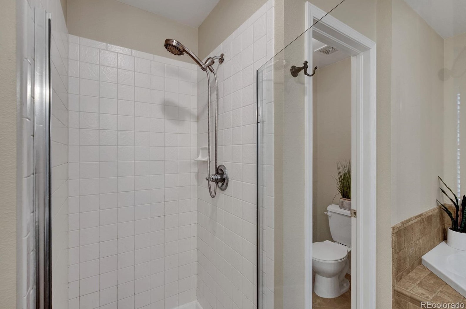 6818 Grand Pr Dr, Colorado Springs CO 80923-8763 exterior