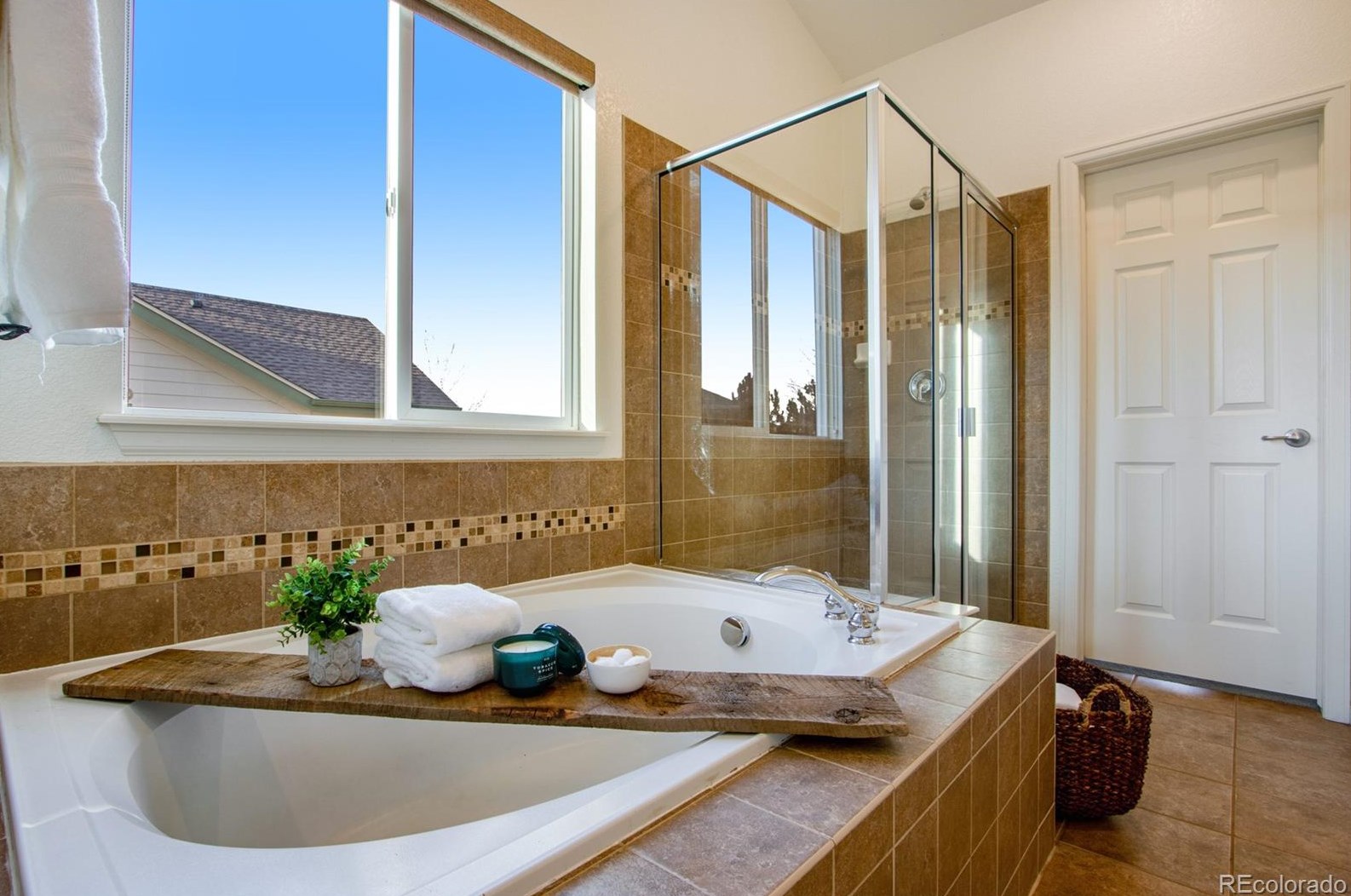 180 Muscovey Ln, Loveland CO 80534-4651 exterior