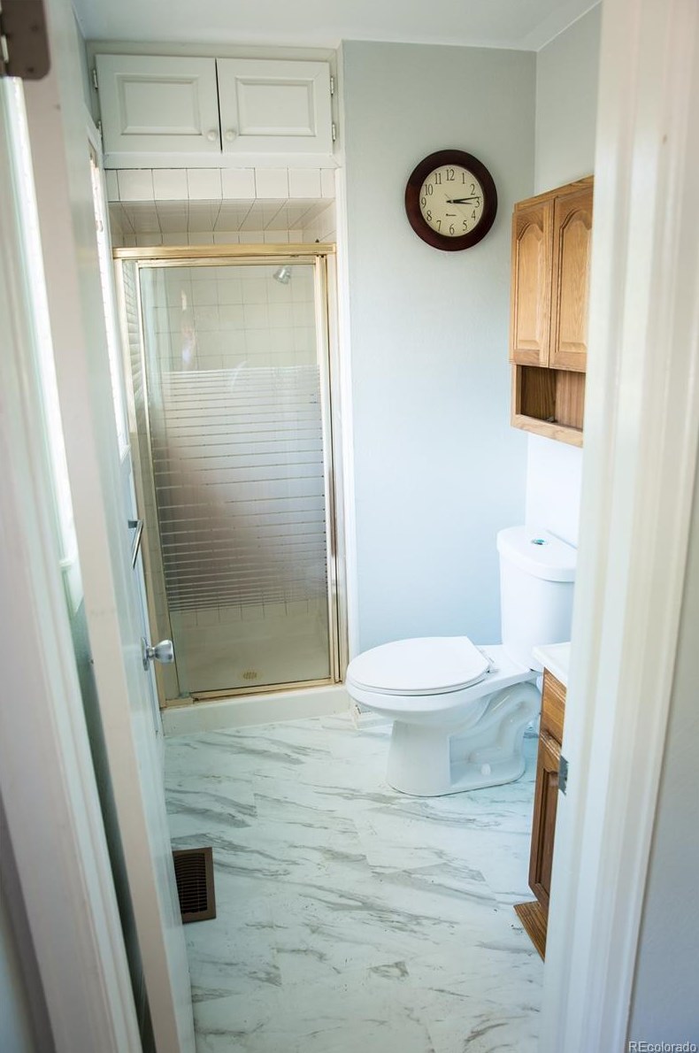 9536 Maplewood Ave, Littleton CO 80123-3428 exterior