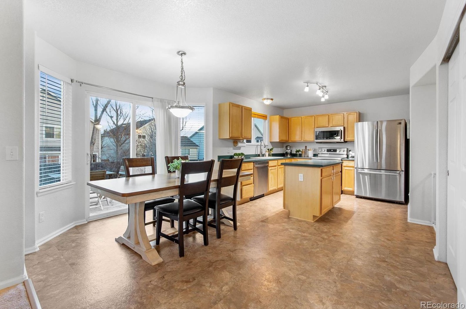 648 Pitkin Way, Castle Rock CO  80104-3267 exterior