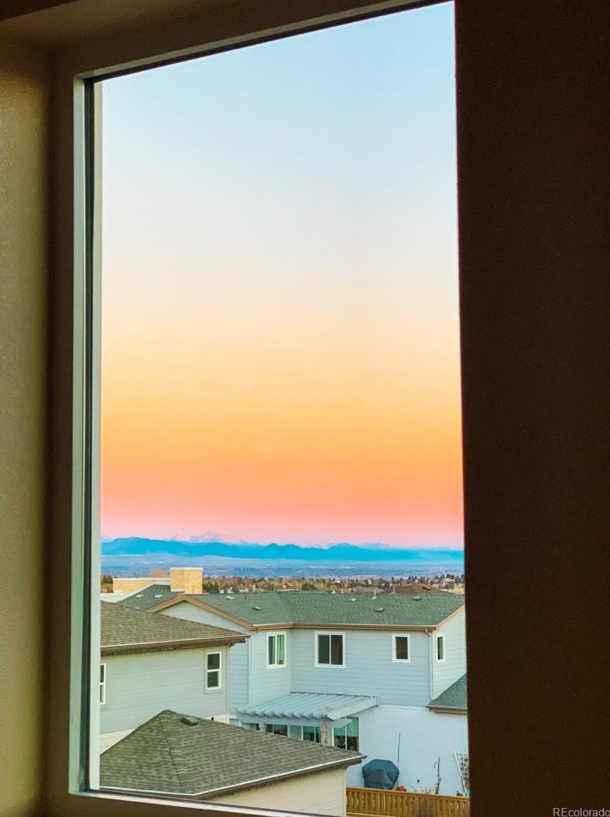 9653 Dunning Cir, Littleton CO  80126-8127 exterior