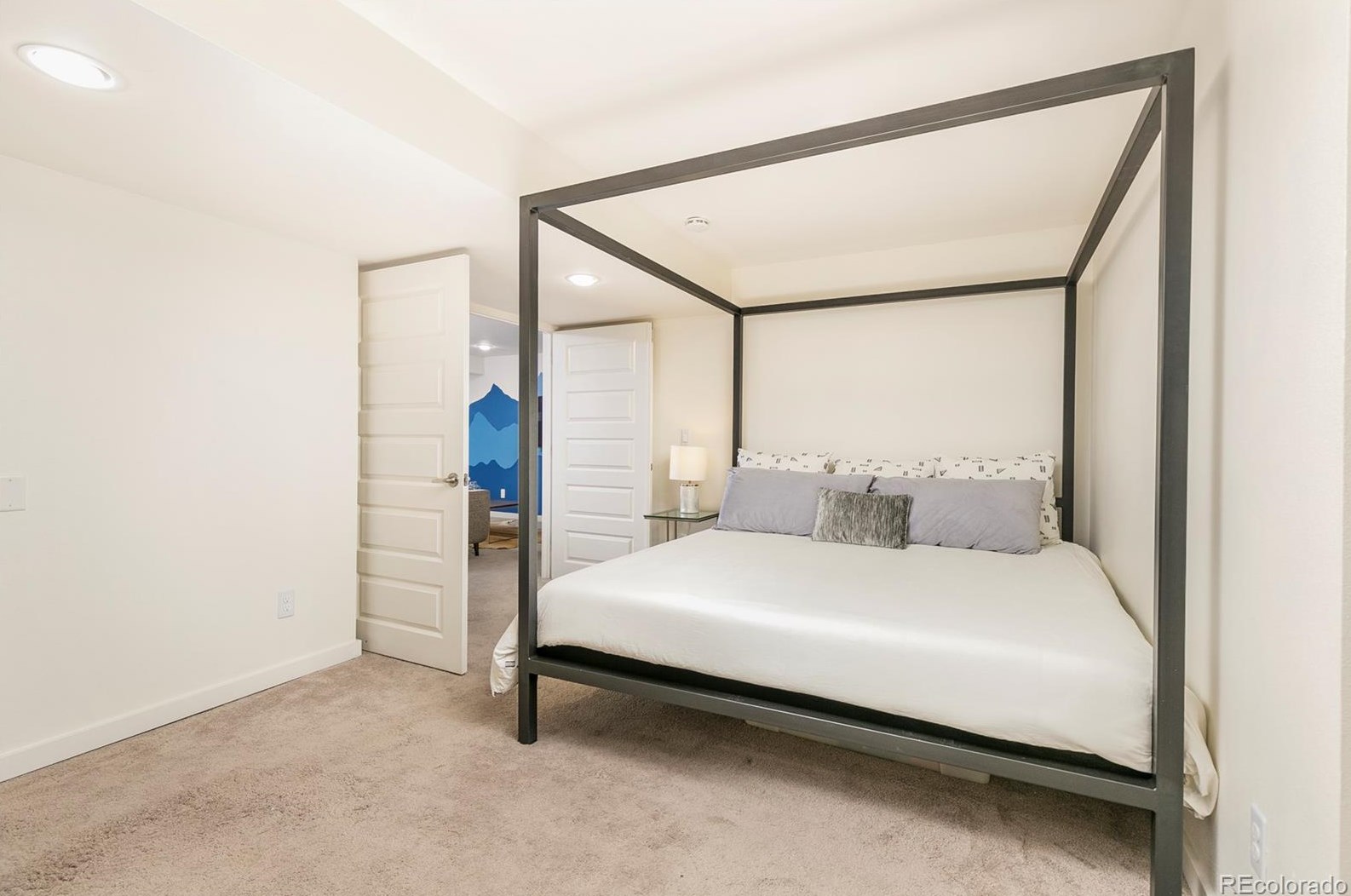 9653 Dunning Cir, Littleton CO  80126-8127 exterior