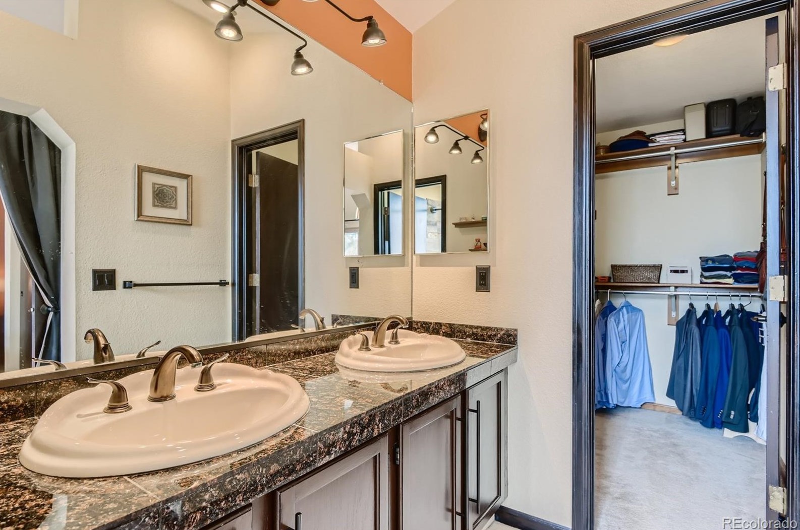 9474 Sherrelwood Ln, Littleton CO 80126-3075 exterior