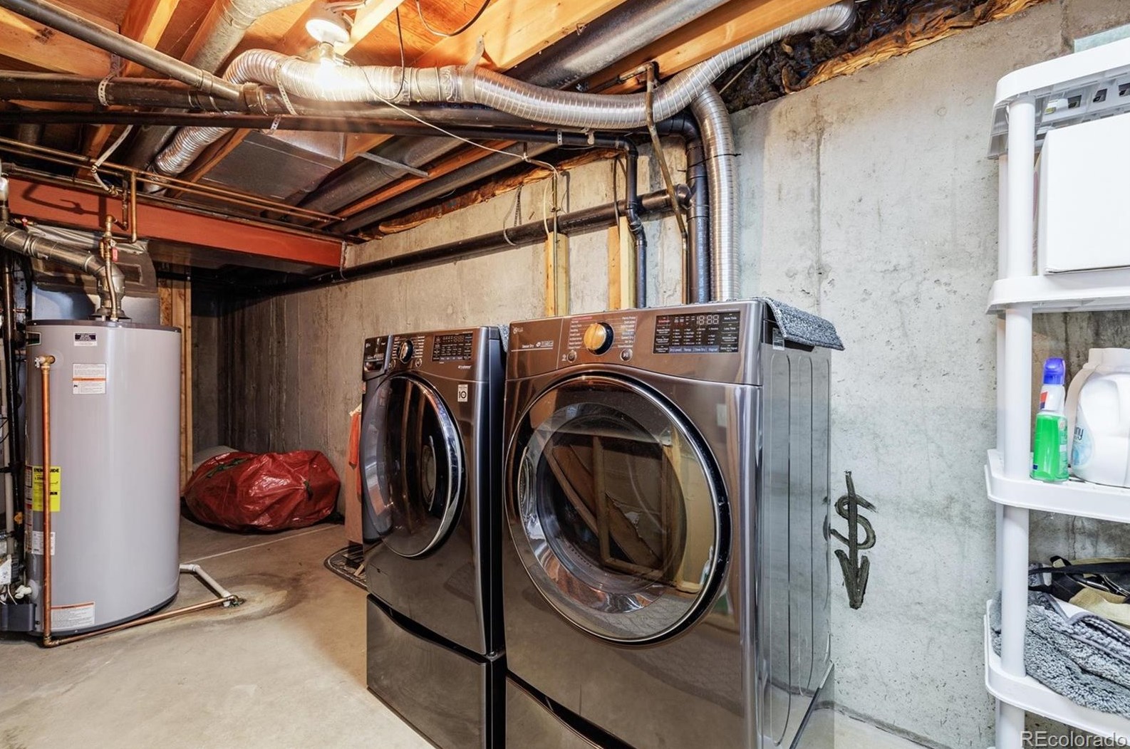 6677 Yukon Way, Littleton CO  80123-3071 exterior