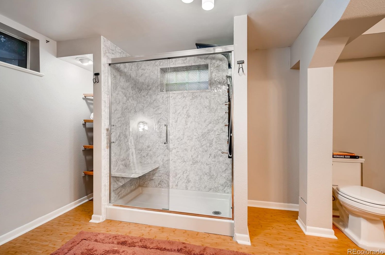 5815 Lakeview St, Littleton CO  80120-2323 exterior