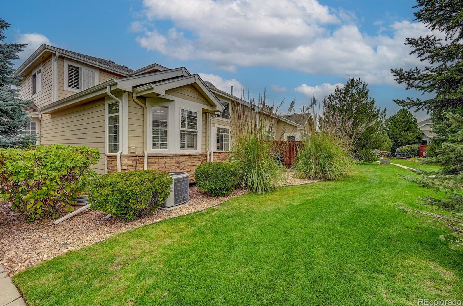 7484 Saratoga Pl, Littleton CO 80123-6310 exterior