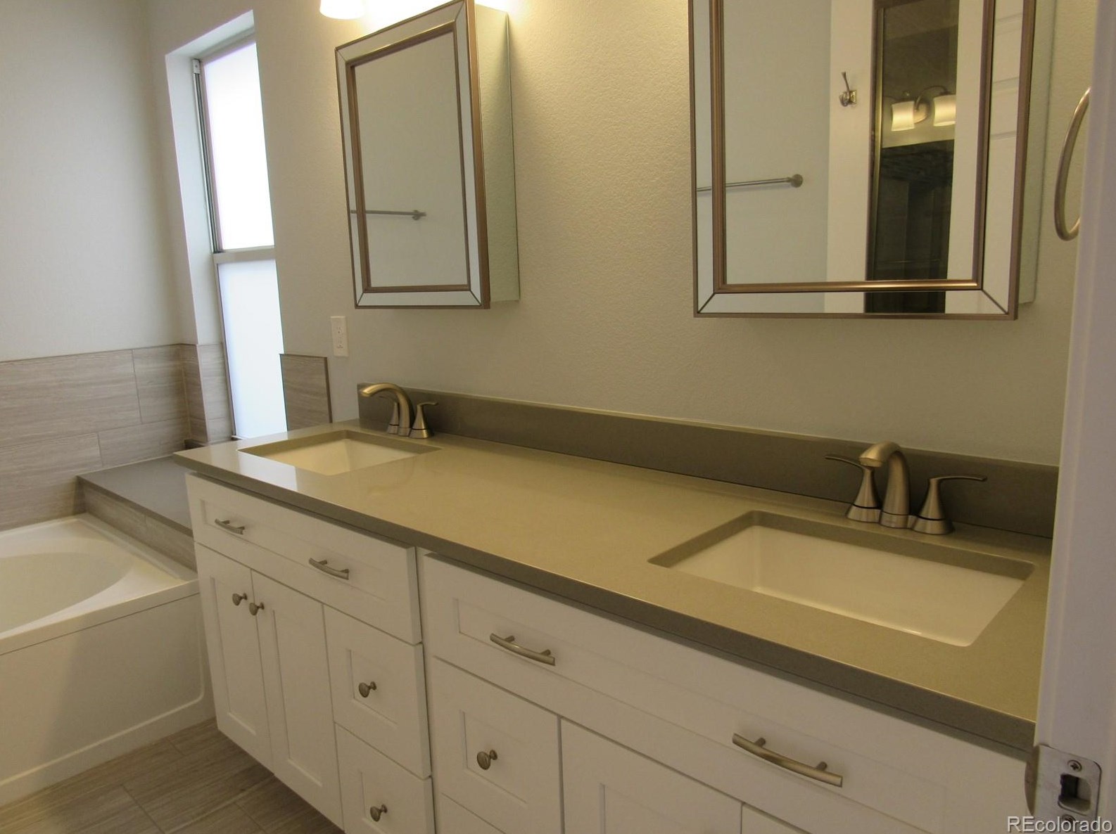 10460 82nd Ave, Arvada CO  80005-4701 exterior