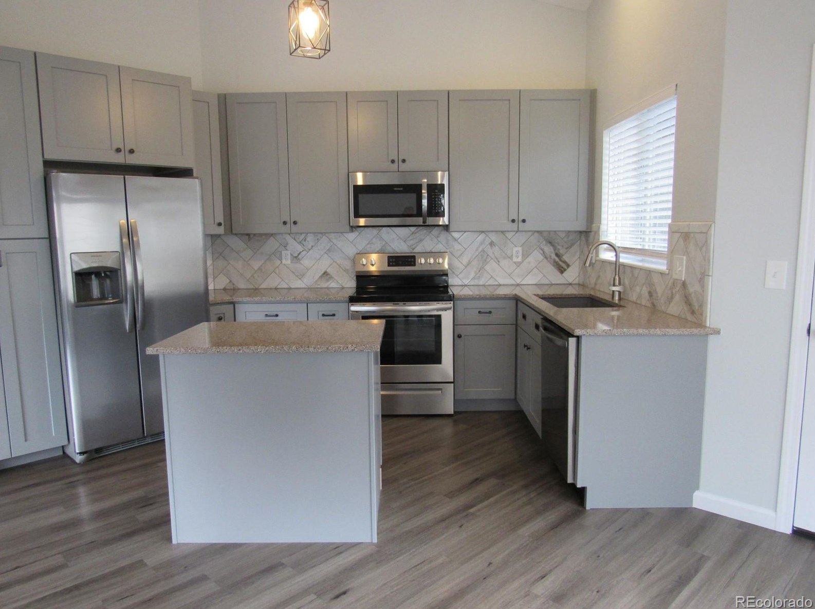 10460 82nd Ave, Arvada CO  80005-4701 exterior