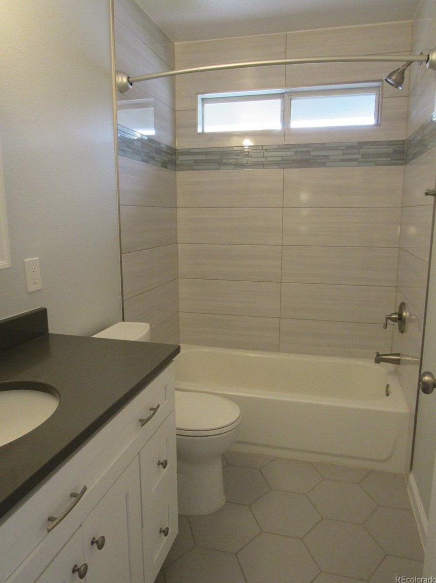 10460 82nd Ave, Arvada CO  80005-4701 exterior