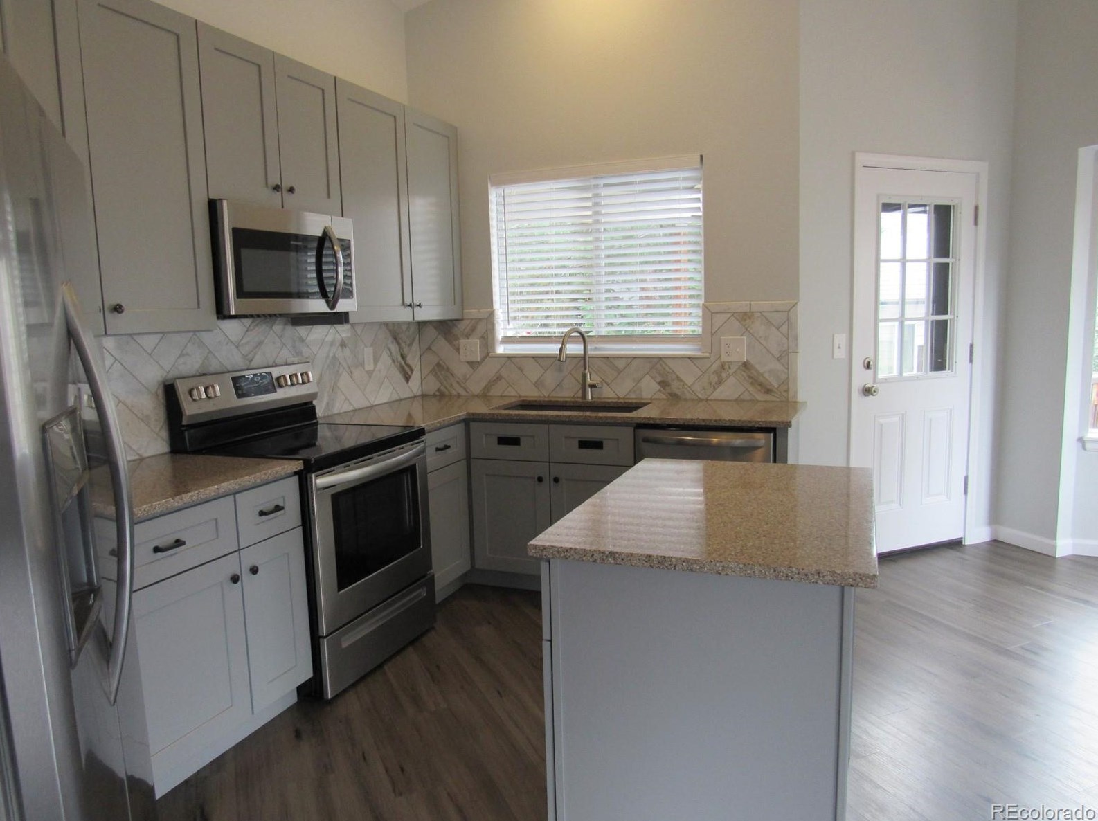 10460 82nd Ave, Arvada CO  80005-4701 exterior