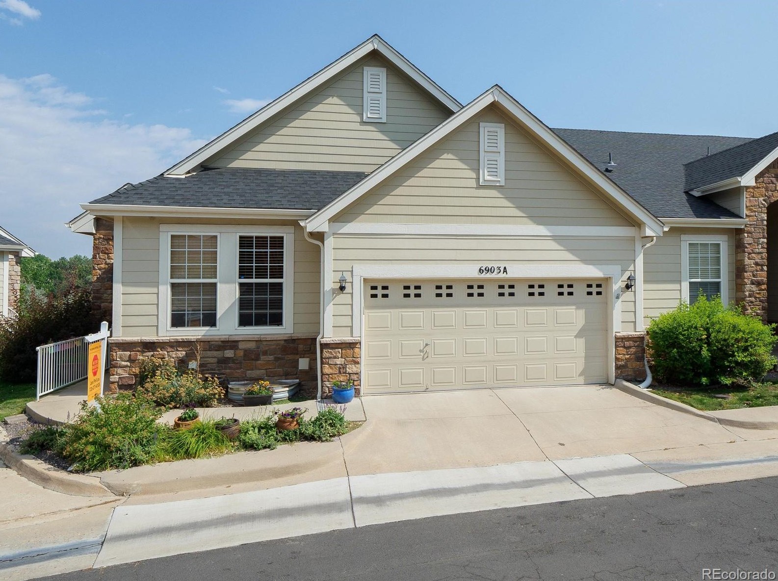 6903 Euclid Pl, Littleton CO  80123-3681 exterior