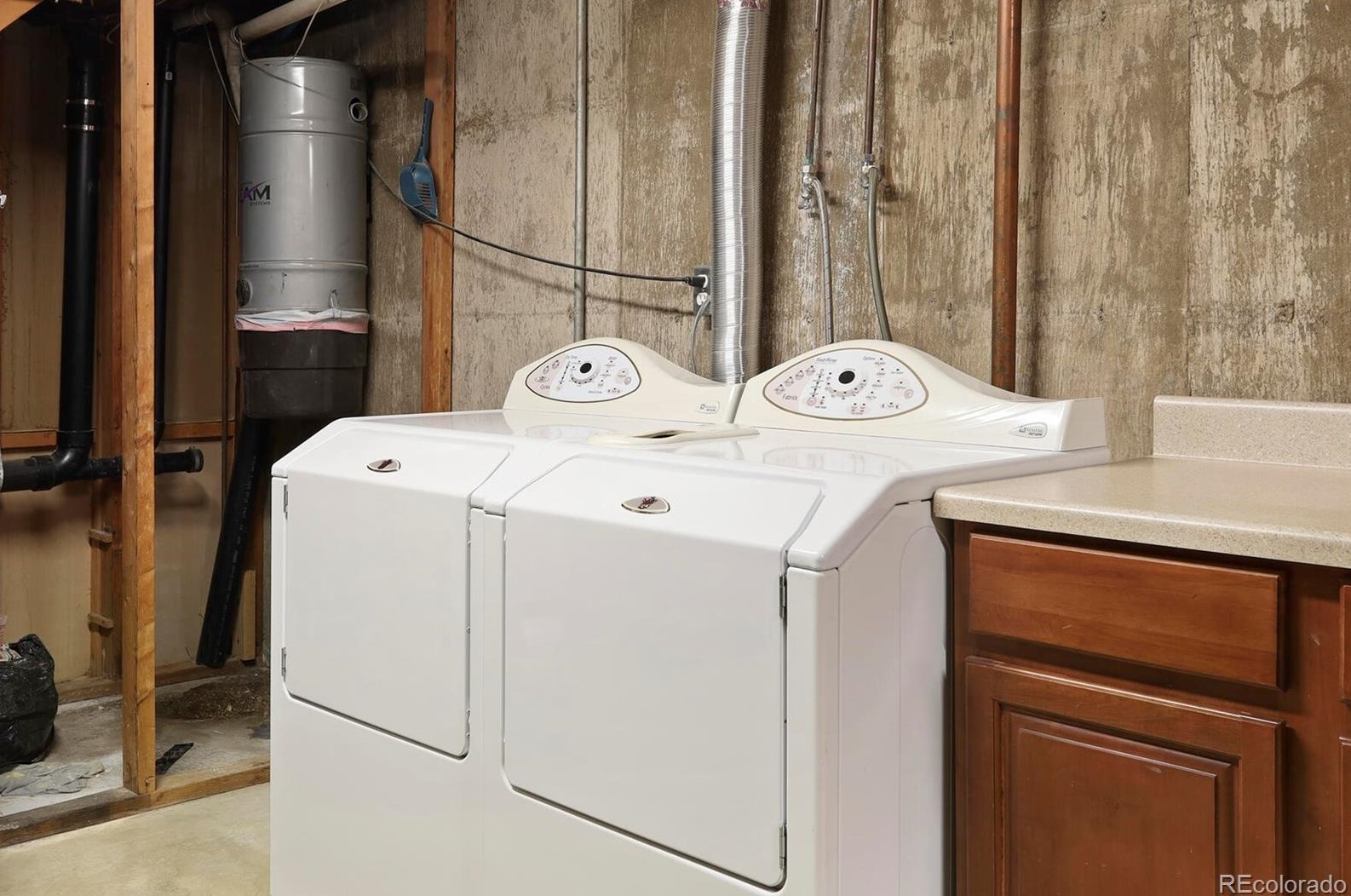 105 Birch Ave, Castle Rock CO 80104-2225 exterior