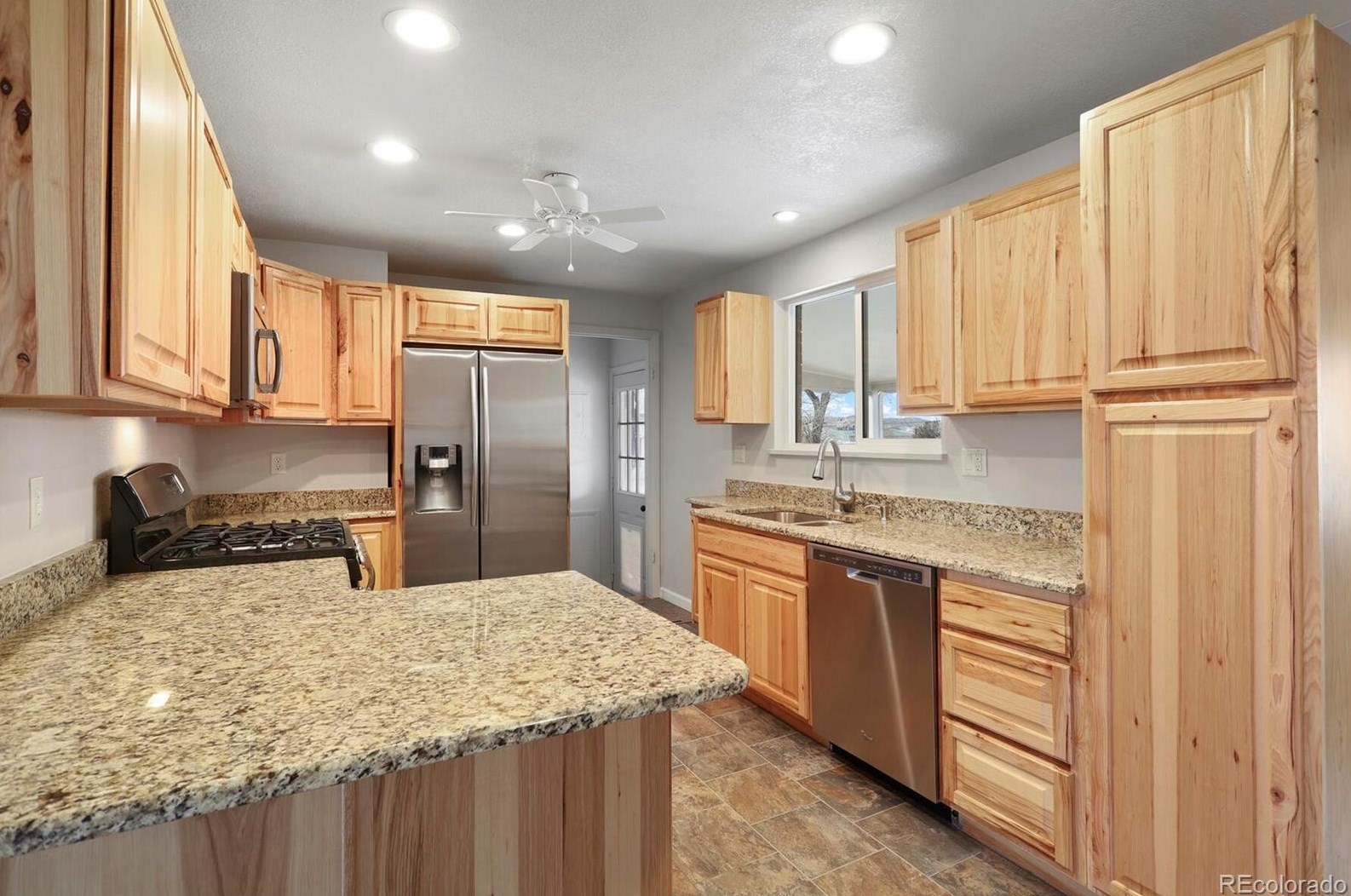 105 Birch Ave, Castle Rock CO 80104-2225 exterior