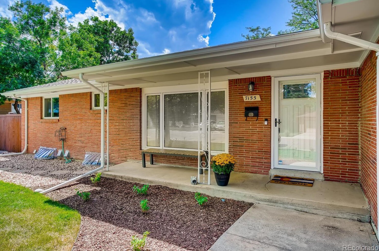 7155 Lincoln St, Littleton CO  80122-1141 exterior