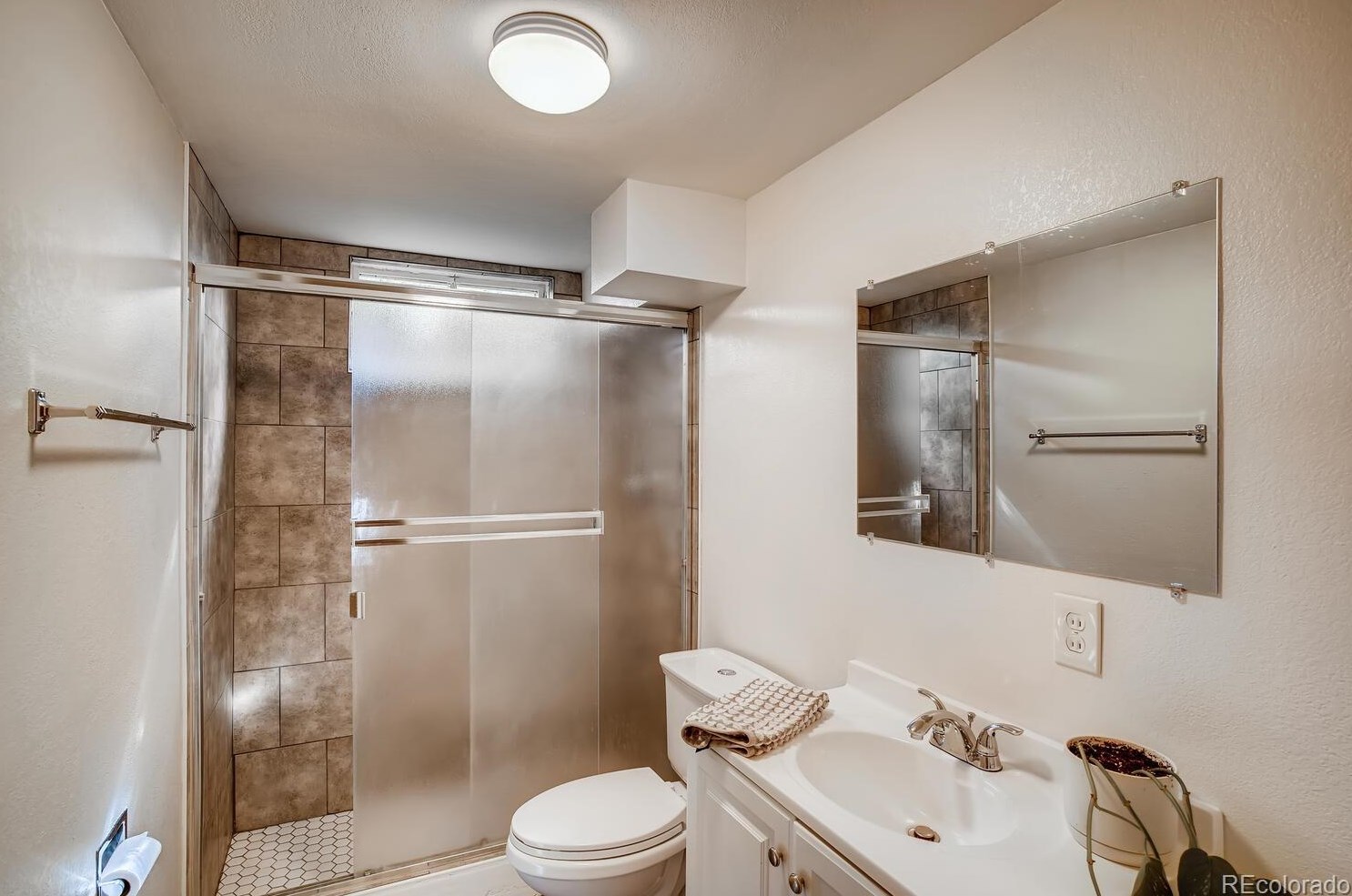 7155 Lincoln St, Littleton CO  80122-1141 exterior