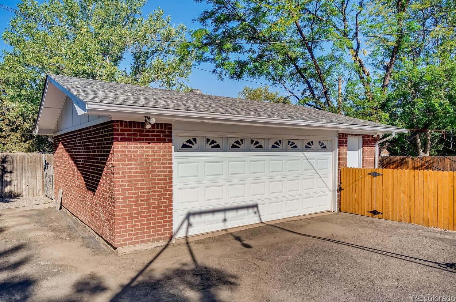 7155 Lincoln St, Littleton CO  80122-1141 exterior