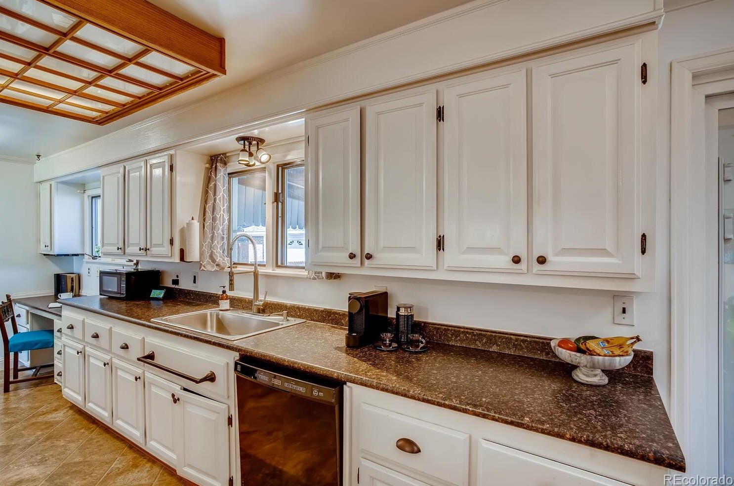 7155 Lincoln St, Littleton CO  80122-1141 exterior