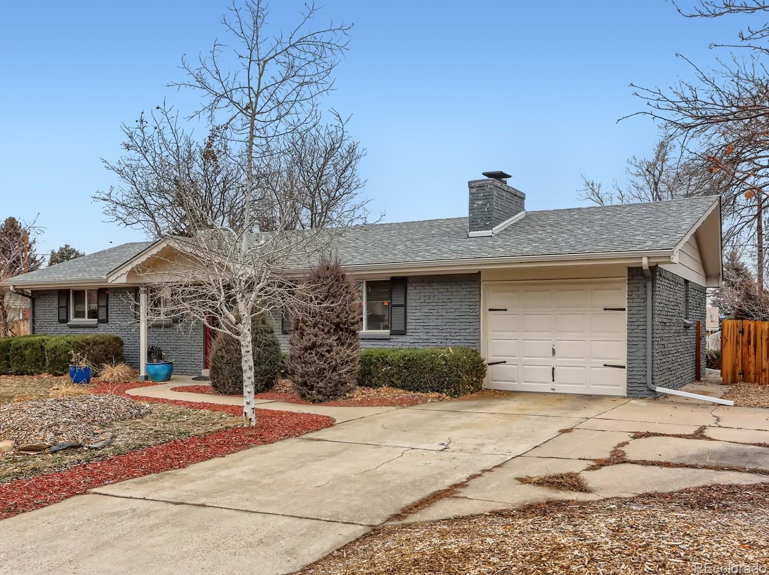 7073 Cody Dr, Arvada CO  80004-1728 exterior