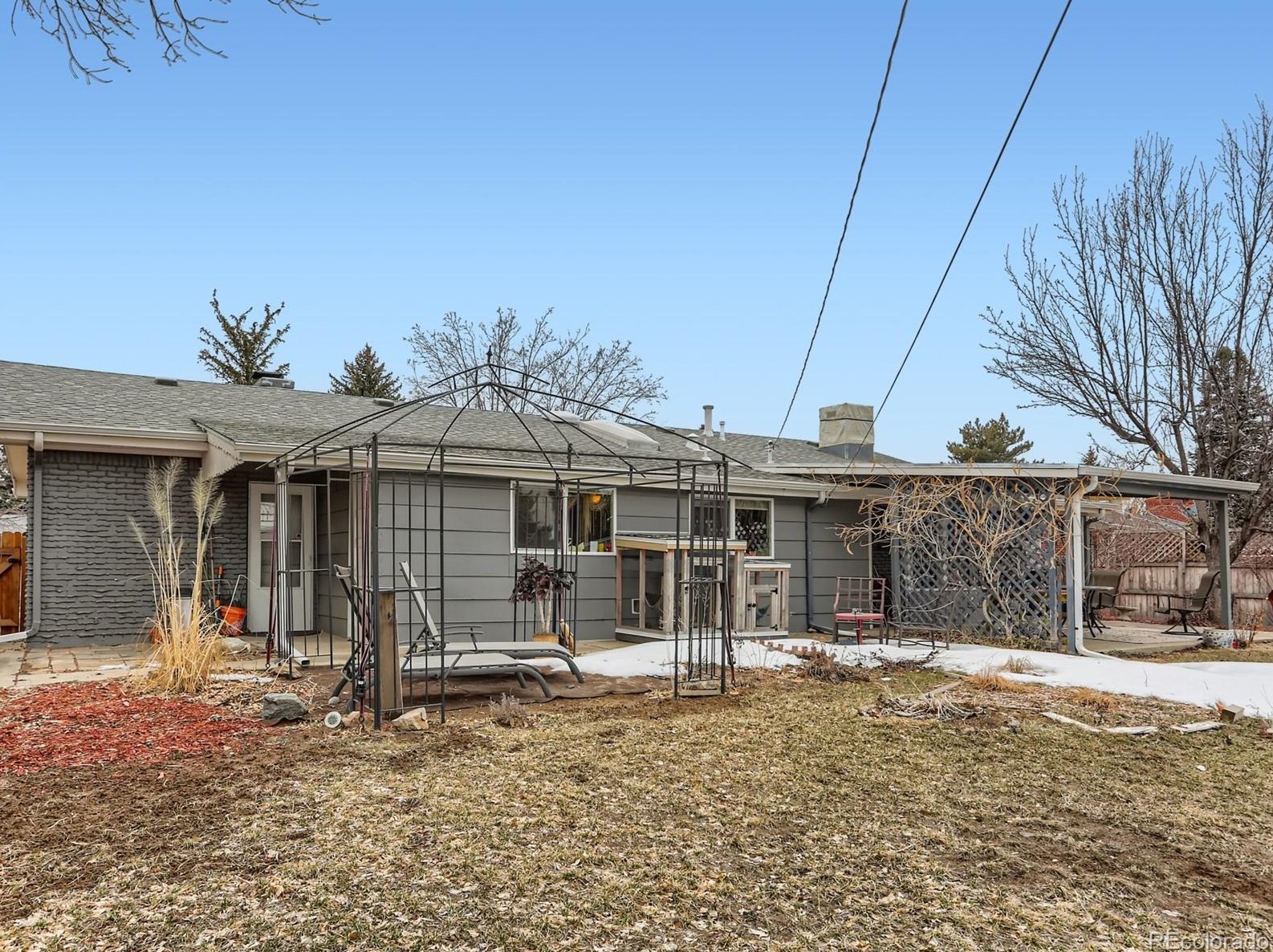 7073 Cody Dr, Arvada CO  80004-1728 exterior